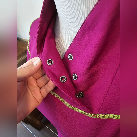 Under Armour Women's •Size Large• Fitted Long Sleeve Snap Neck Athletic Top - Picture 4 of 13